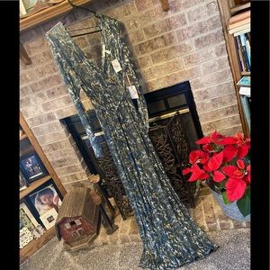 Jessica Simpson maternity maxi dress